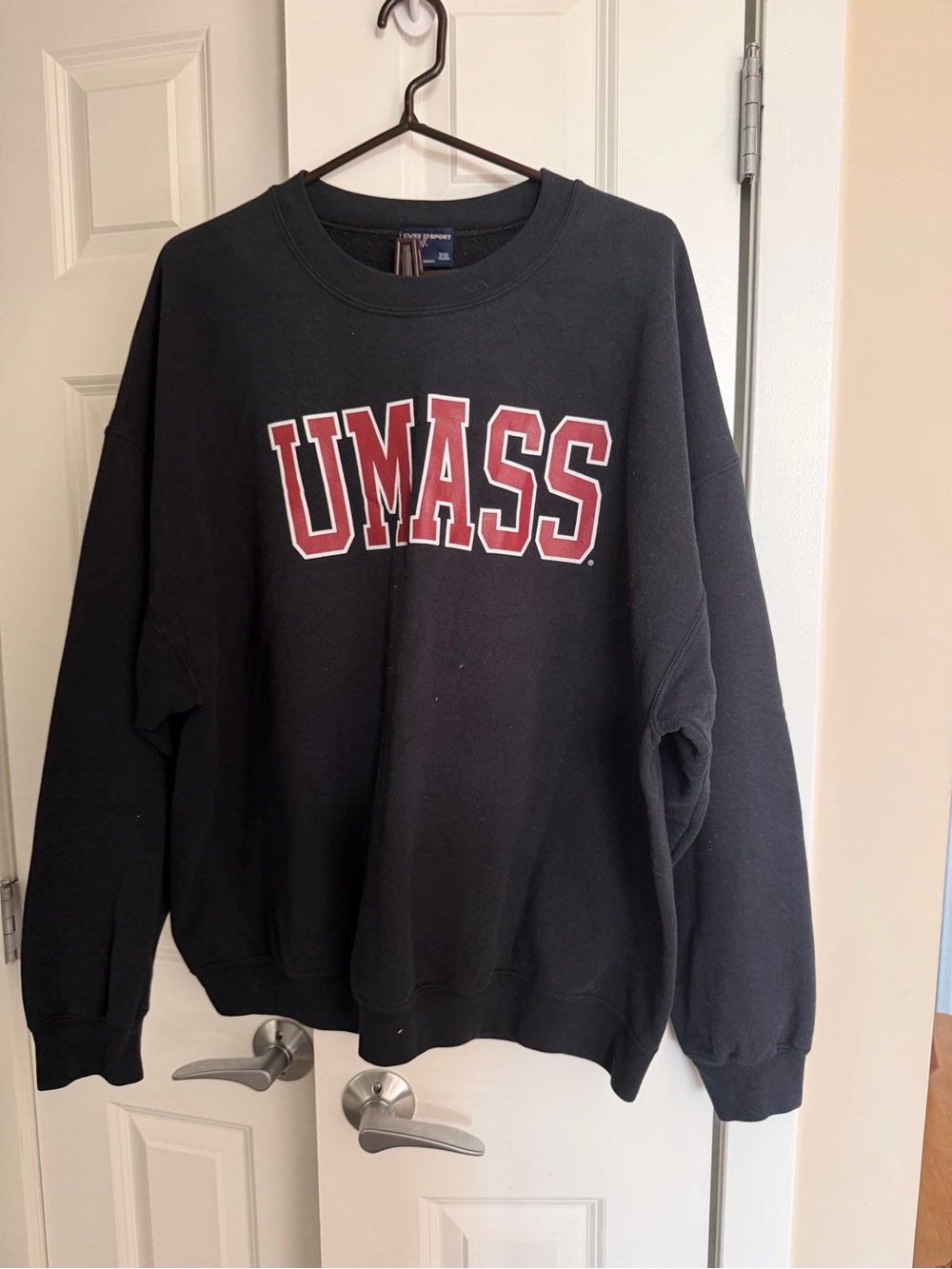 UMass Crewneck Sweatshirt Size XXL